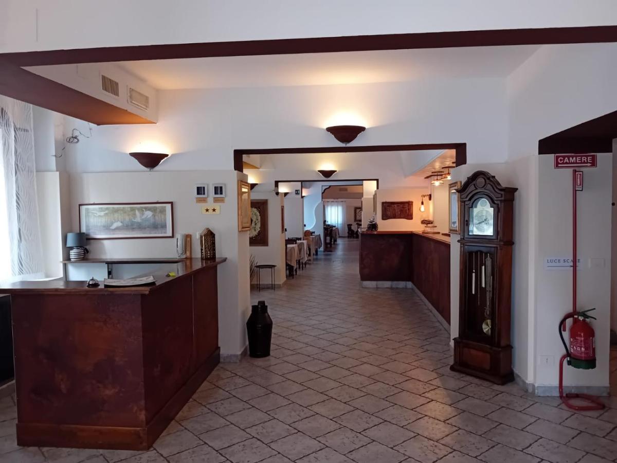 Locanda Il Portone San Colombano al Lambro Esterno foto